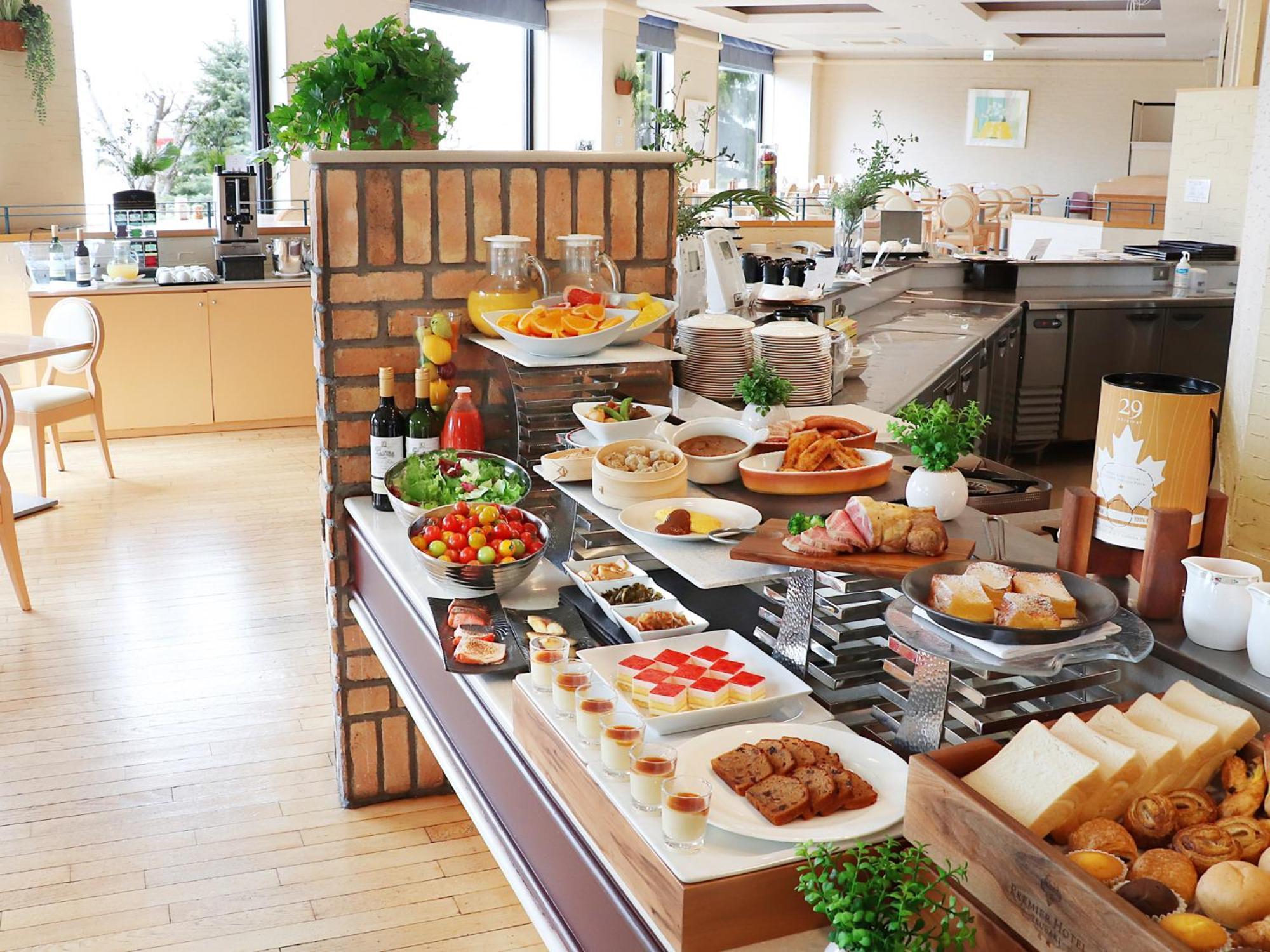 Premier Hotel -Tsubaki- Sapporo Dış mekan fotoğraf A buffet at a hotel