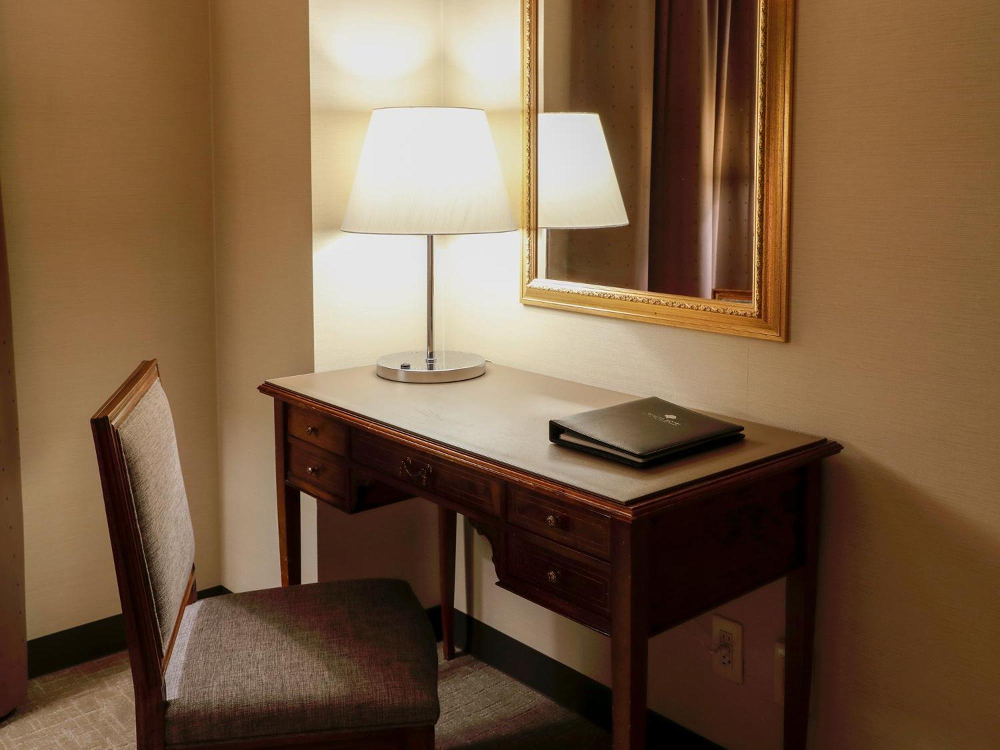 Premier Hotel -Tsubaki- Sapporo Dış mekan fotoğraf A writing desk